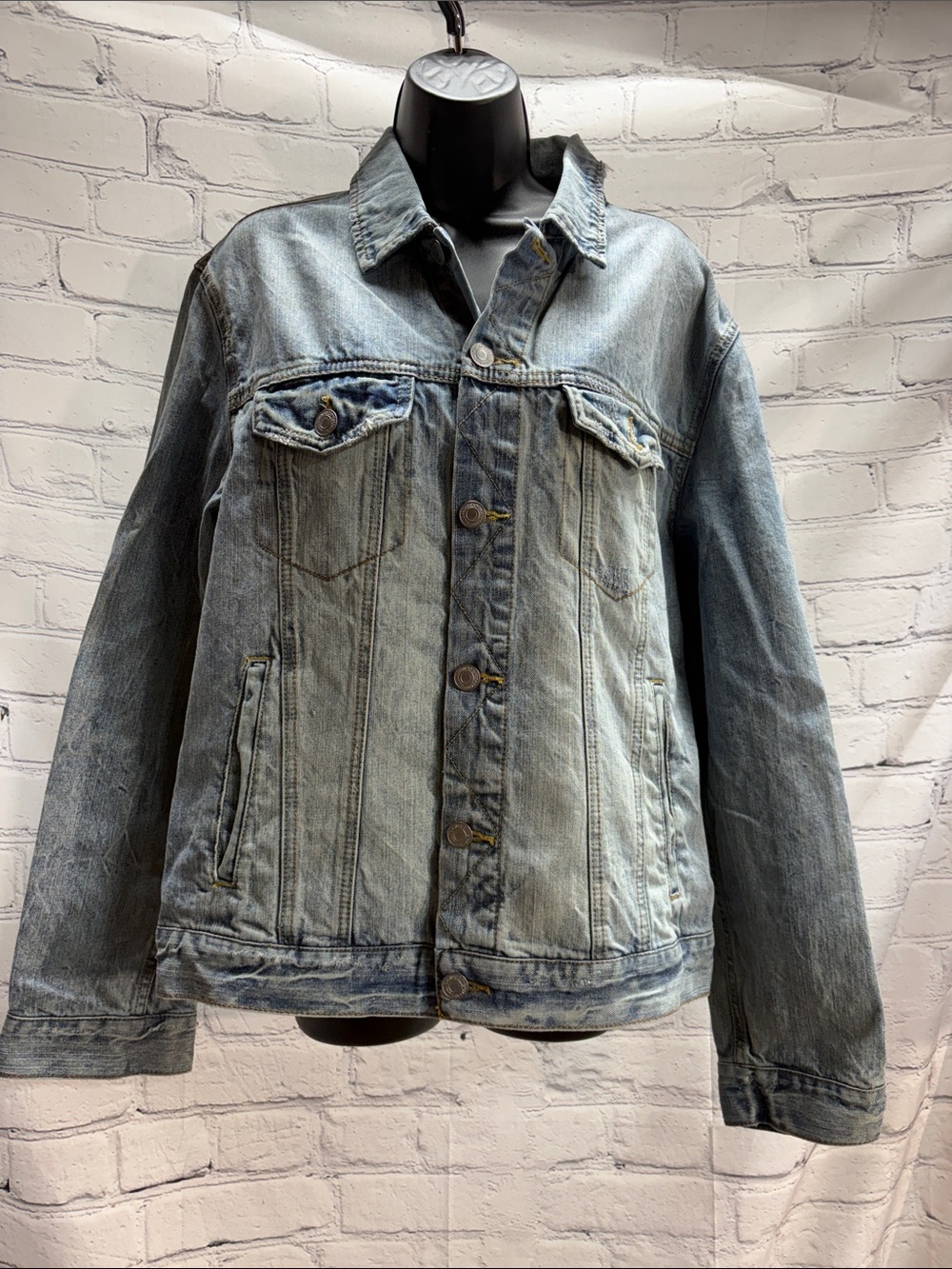 American Eagle Outfitters Light Blue Washed Denim Jacket